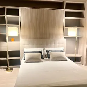 https://la-chambre-milano.it-lombardy.com